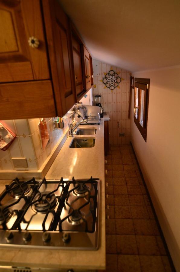 Casa Gabri Apartment ตอสโกลาโน มาแดร์โน ภายนอก รูปภาพ