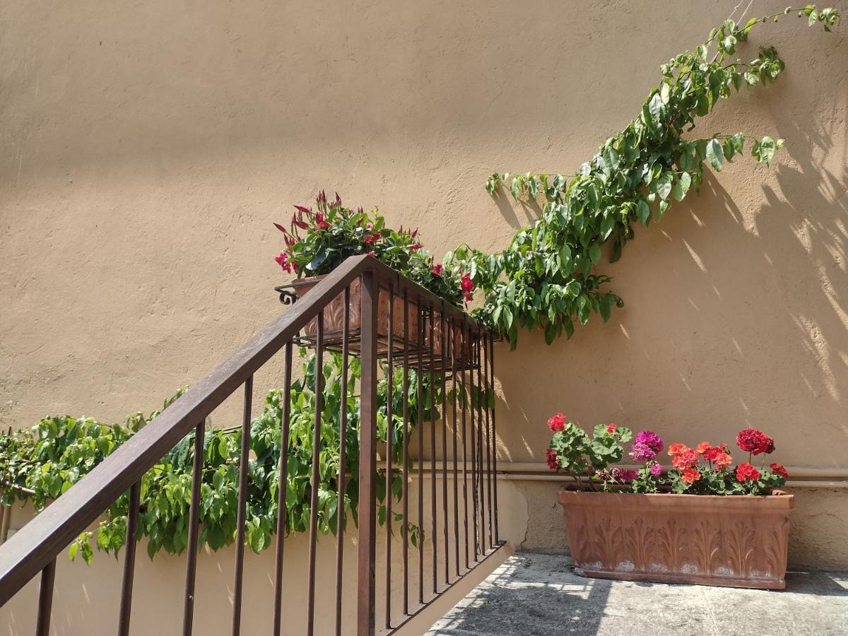 Casa Gabri Apartment ตอสโกลาโน มาแดร์โน ภายนอก รูปภาพ